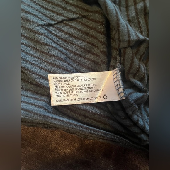 Mossimo V Neck Stripped Green Blue Black Short Sleeve Shirt Size XL - Picture 4 of 6